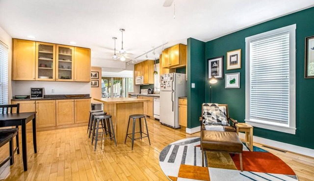 Backyard Oasis w Downtown Walkability, Fire Pit