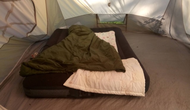 Backyard Tent Wakling distance to the beach