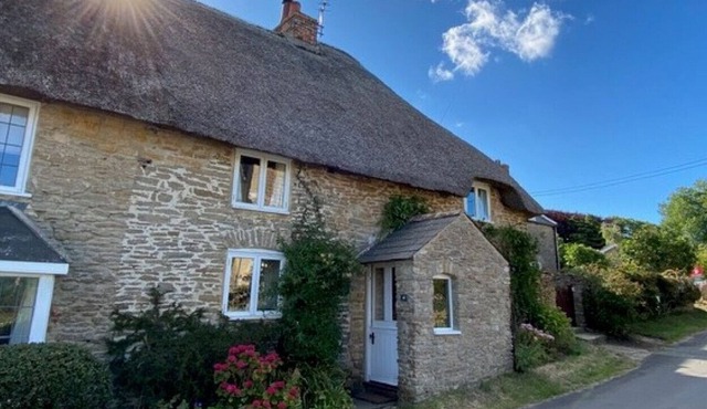 Badgers Cottage - Two Bedroom House, Sleeps 4