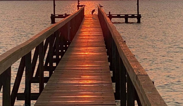 Baffin Bay fishing lodge and water sports