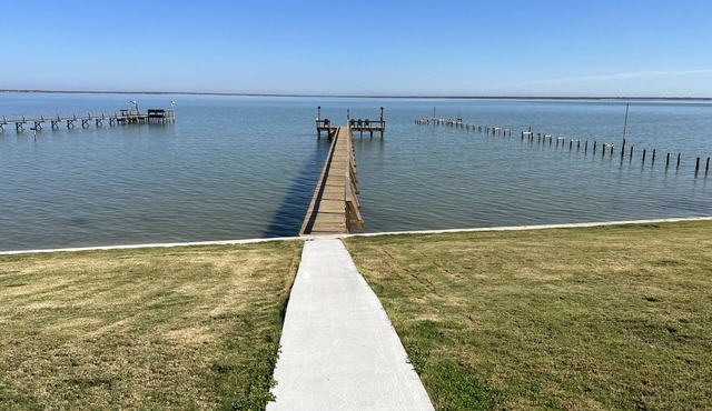Baffin Bay Waterfront with Fishing Pier and Observation Deck!