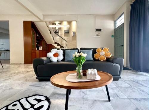 Bagan Cozy Family Retreat 4BR 10 Pax