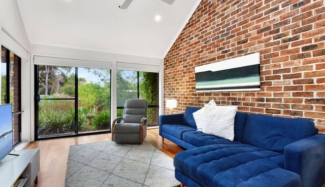 Bagnalls Pet Friendly Townhouse