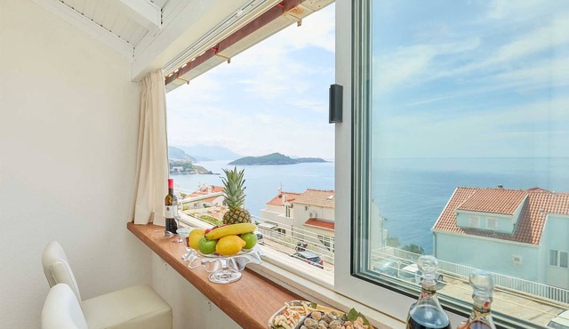 BAHARI ONE BEDROOM APARTMENT