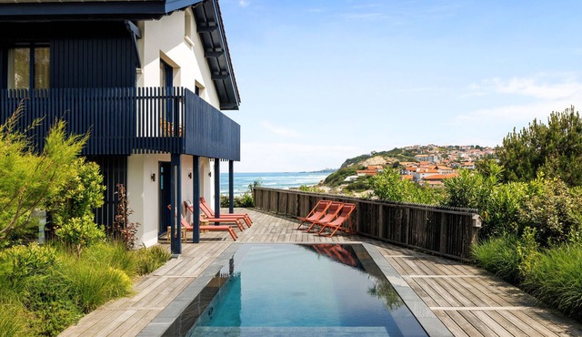 BAHIA - Sumptuous sea view villa with heated swimming pool in Bidart