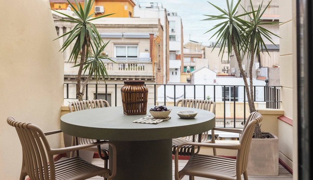 BAILE - Two Bedroom Apartment with Terrace