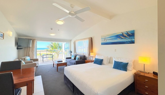 Bailey's At The Beach Motel