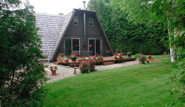 Bailey's Harbor Cabin Secluded in Woods,Walking distance to Kangaroo Lake-DUPLEX