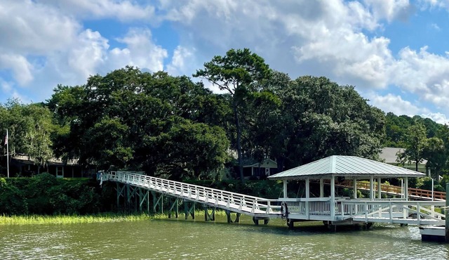 Bailey's Landing Deepwater Oasis