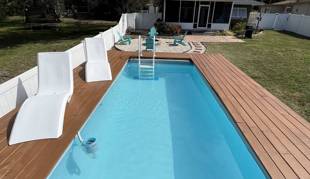 Baileys Bluff Waterfront Escape, Heated Pool near Gulf Island Beaches