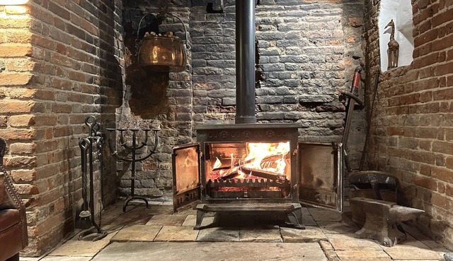 Bailiff’s Cottage, Circa 1600 cosy, charactful & Pet friendly