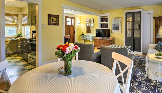 Bainbridge Island Abode < 1 Mi to Winslow!