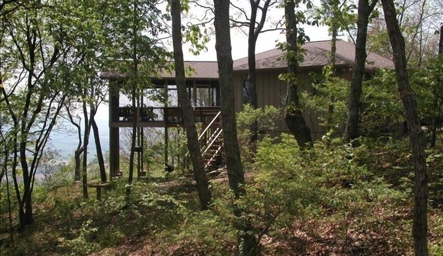 Bairnwick Too - One of the Best Bluff Views on the Sewanee Mountain