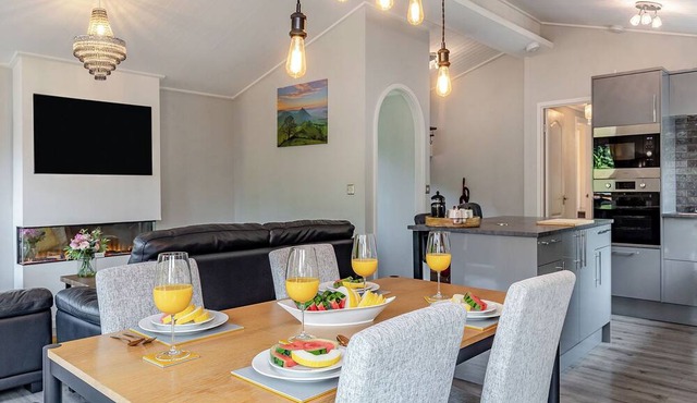 Bakewell Deluxe Lodge Pet Friendly