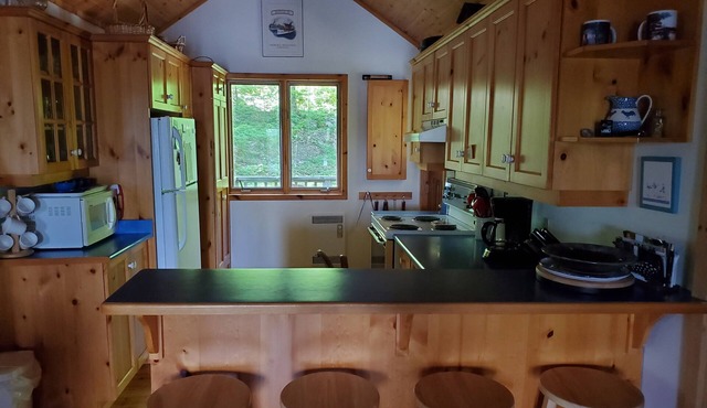 Bala Park Island Cottage on Lake Muskoka with private 100 ft waterfront lot.