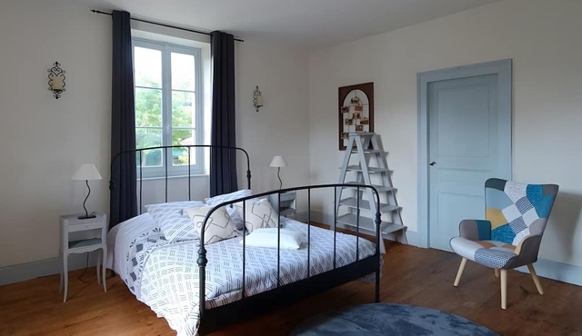 Baladous Guest Room – Arbas with Shared Terrace, Wi-Fi, and Air Conditioning