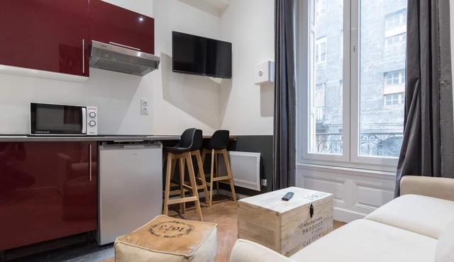 Balay Apartment - Saint Etienne City Room