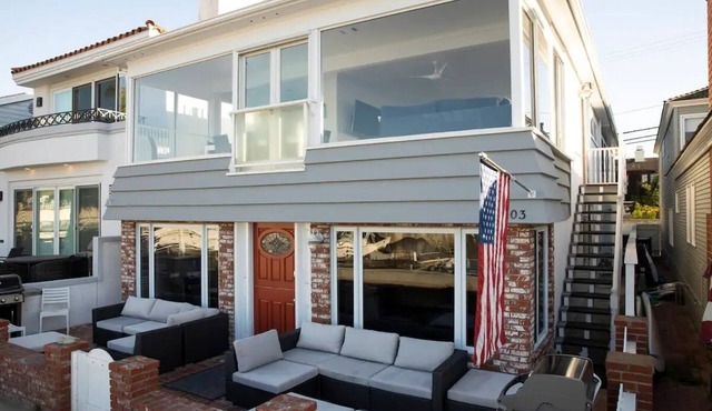 BALBOA ISLAND 7 BEDROOMS SLEEPS 14