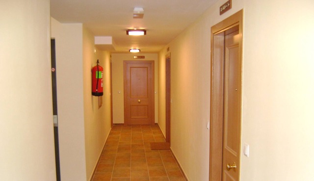 Balcón de Roda -PLAZA NORTE, spacious apartments well equipped free wifi