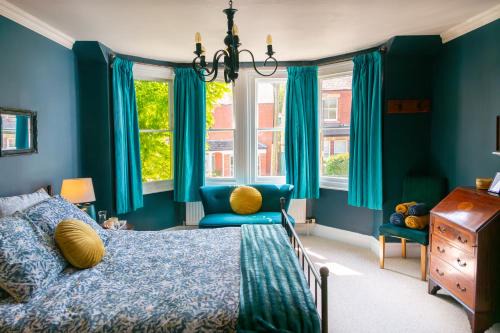 Balcarres, Rodborough Avenue