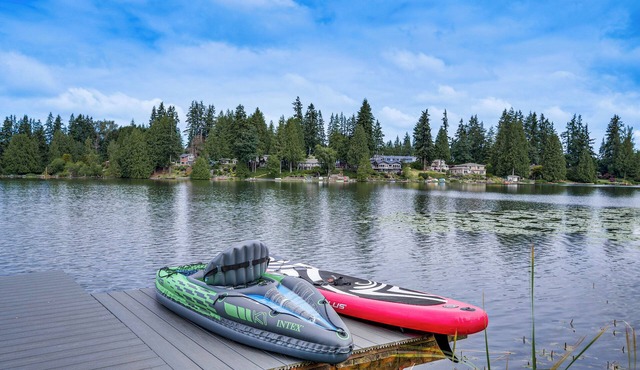 Balconies & Shared Dock! Lakefront Lynnwood Home