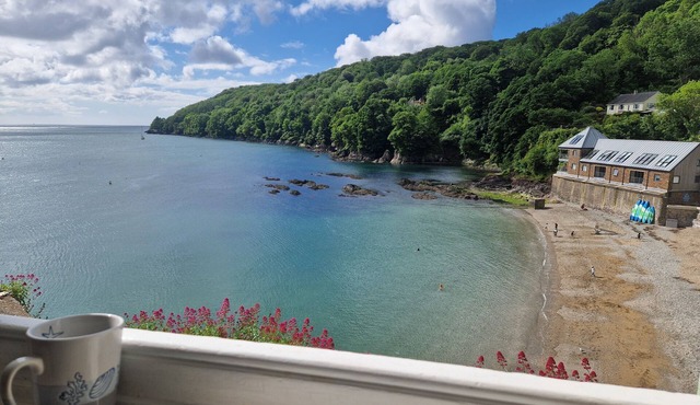 BALCONY COTTAGE, family friendly in Kingsand And Cawsand