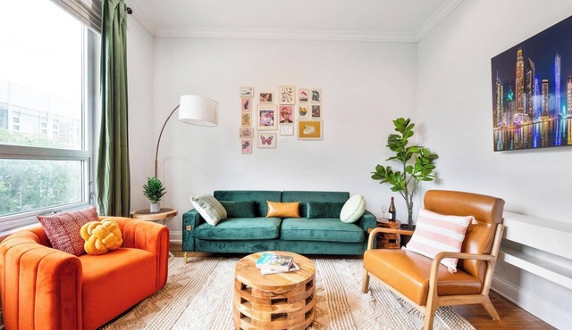 Balcony, Gym, 1 Garage Parking, Tempur-Pedic Bed!