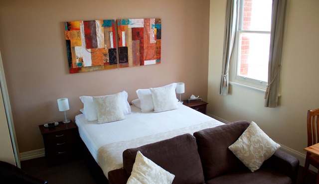 Balcony On Sixth Lodge