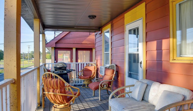 Balcony + Scenic Views: Chautauqua Lake Retreat