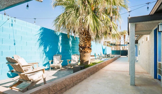 Balcony Strip-View Suite | Workspace & Games