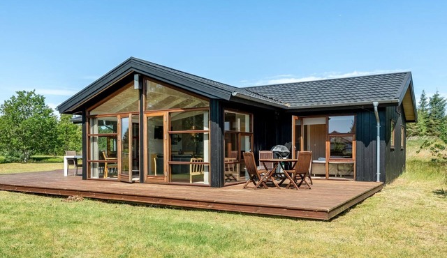 "Baldo" - 2.5km from the sea by Interhome