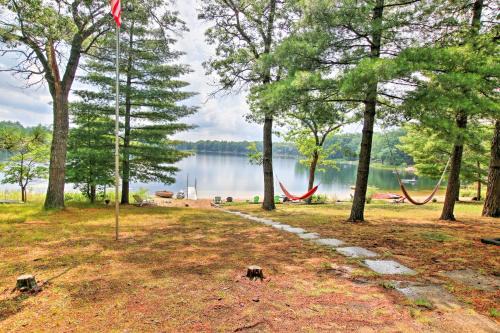 Baldwin Cabin with Private Beach on Little Lake!