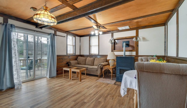 Baldwinsville Apartment w/Seneca River Access!