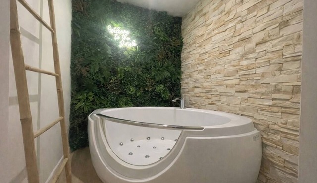 Bali apartment/Clim/balneo