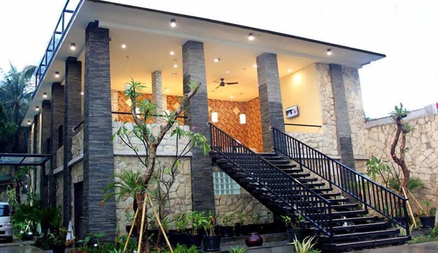Bali de Anyer Hotel & Restaurant