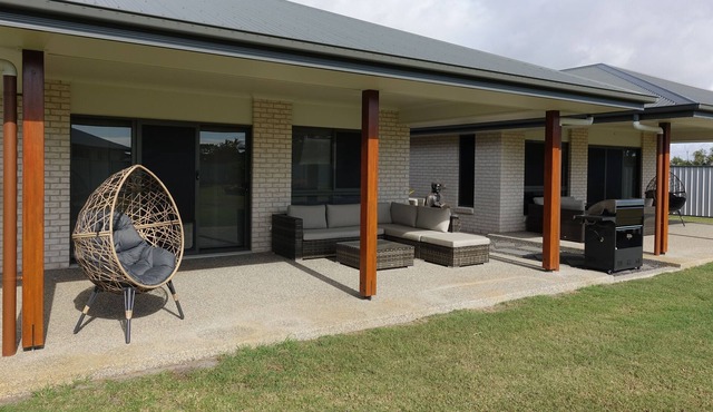 Bali Elliott Heads - Large 2 Bedroom Apartment