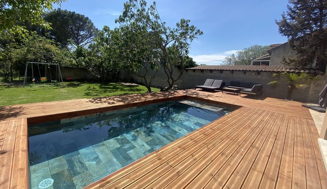 Balinese pool villa with garden 20 minutes from Mont Ventoux