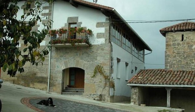 Balkonpe Landa Etxea