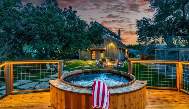 Ballard Canyon Ranch - Beautiful Home on 20 acres in Wine Country