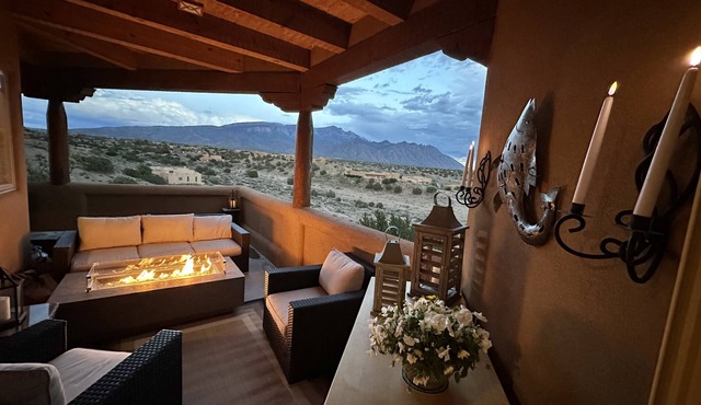 Balloon Fiesta Getaway - Adobe Hacienda