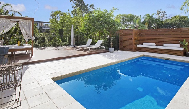 Balmoral House Retreat Pool & Spa