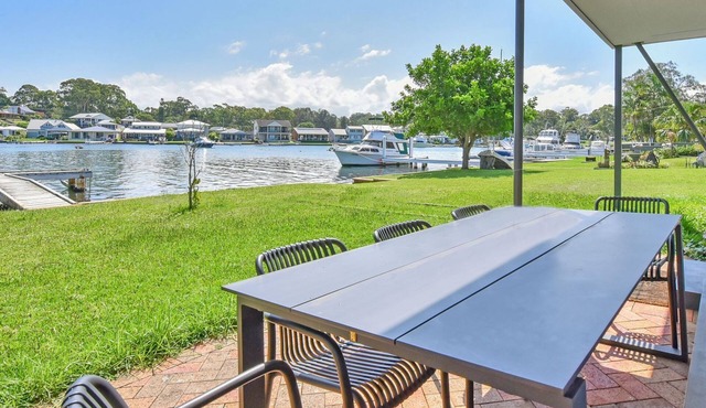 Balmoral Waterfront Escape at Lake Macquarie