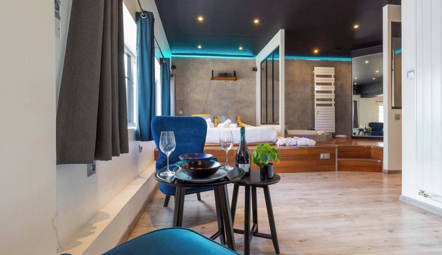 Balneo Suite Arquebuse Love appart au coeur de Dijon
