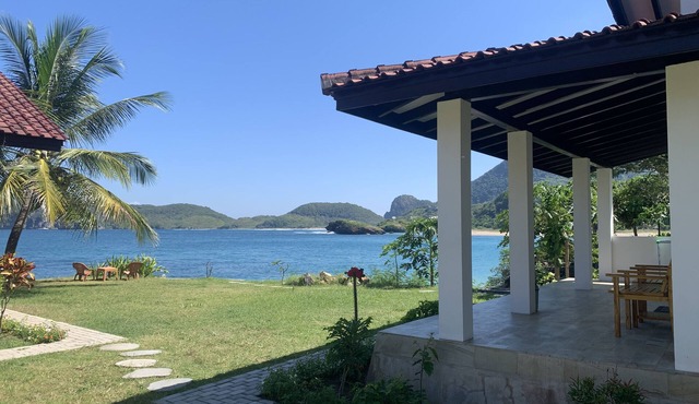 Balong Balong Surf Bungalows