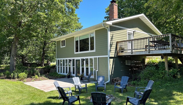Balsam Lake Cabin and Pickleball Retreat