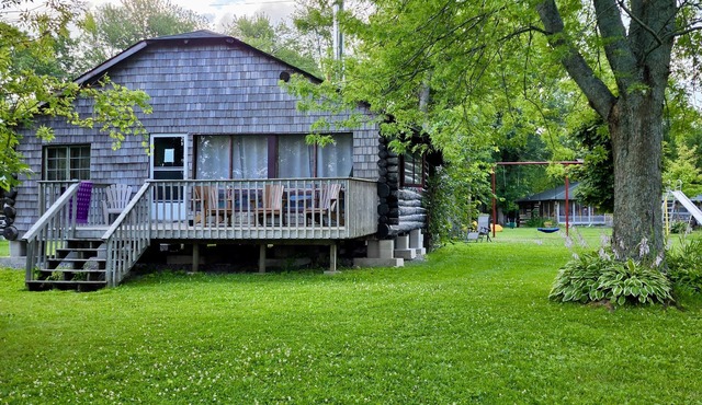 Balsam Lake Villa Cottages: 3-Bedroom Cottage #7