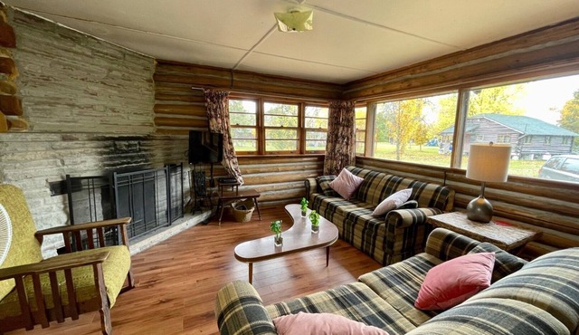 Balsam Lake Villa Cottages: 2-Bedroom Cottage #11