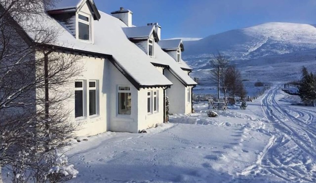 Balsporran Bed And Breakfast