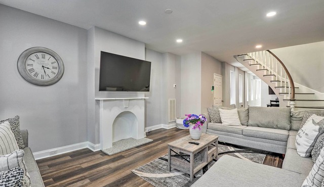 Baltimore Abode, Walk to Cross Street Market!