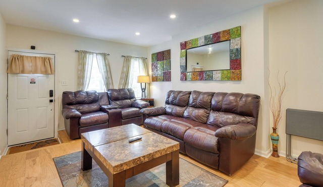 Baltimore Townhome Near Oriole Park w/A/C!